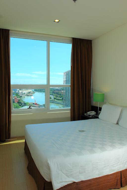 Go Hotels Plus Mandaluyong Ngoại thất bức ảnh