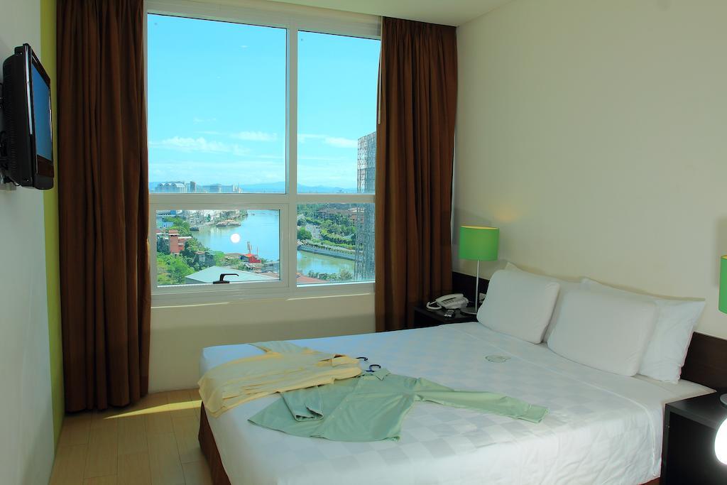 Go Hotels Plus Mandaluyong Phòng bức ảnh