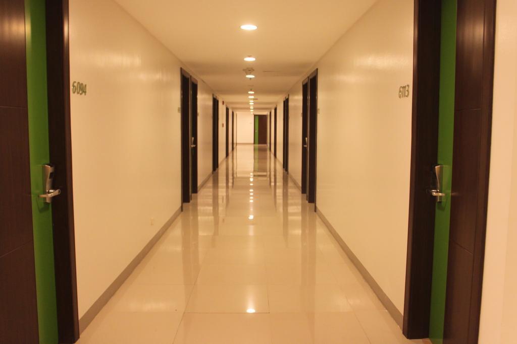 Go Hotels Plus Mandaluyong Ngoại thất bức ảnh