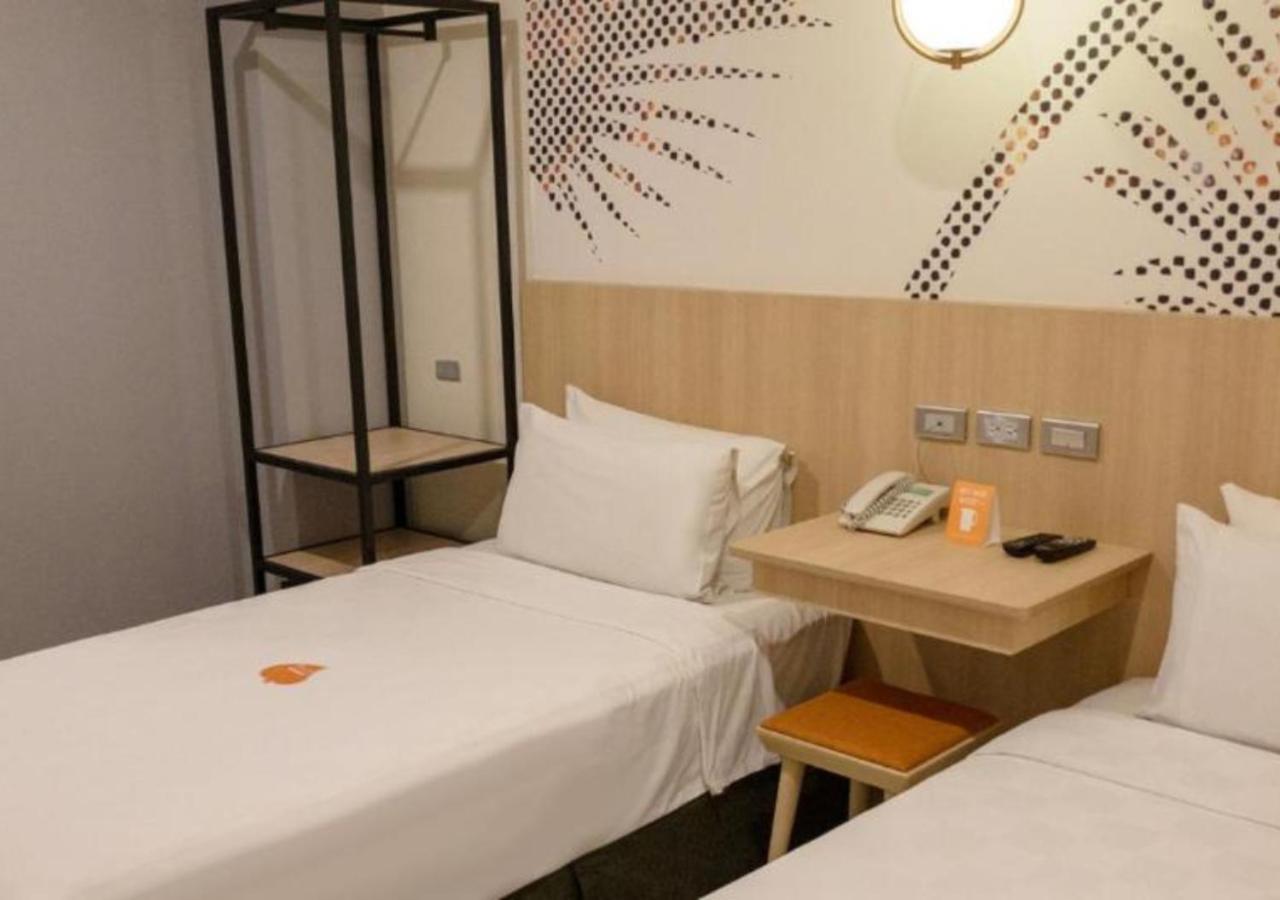 Go Hotels Plus Mandaluyong Ngoại thất bức ảnh