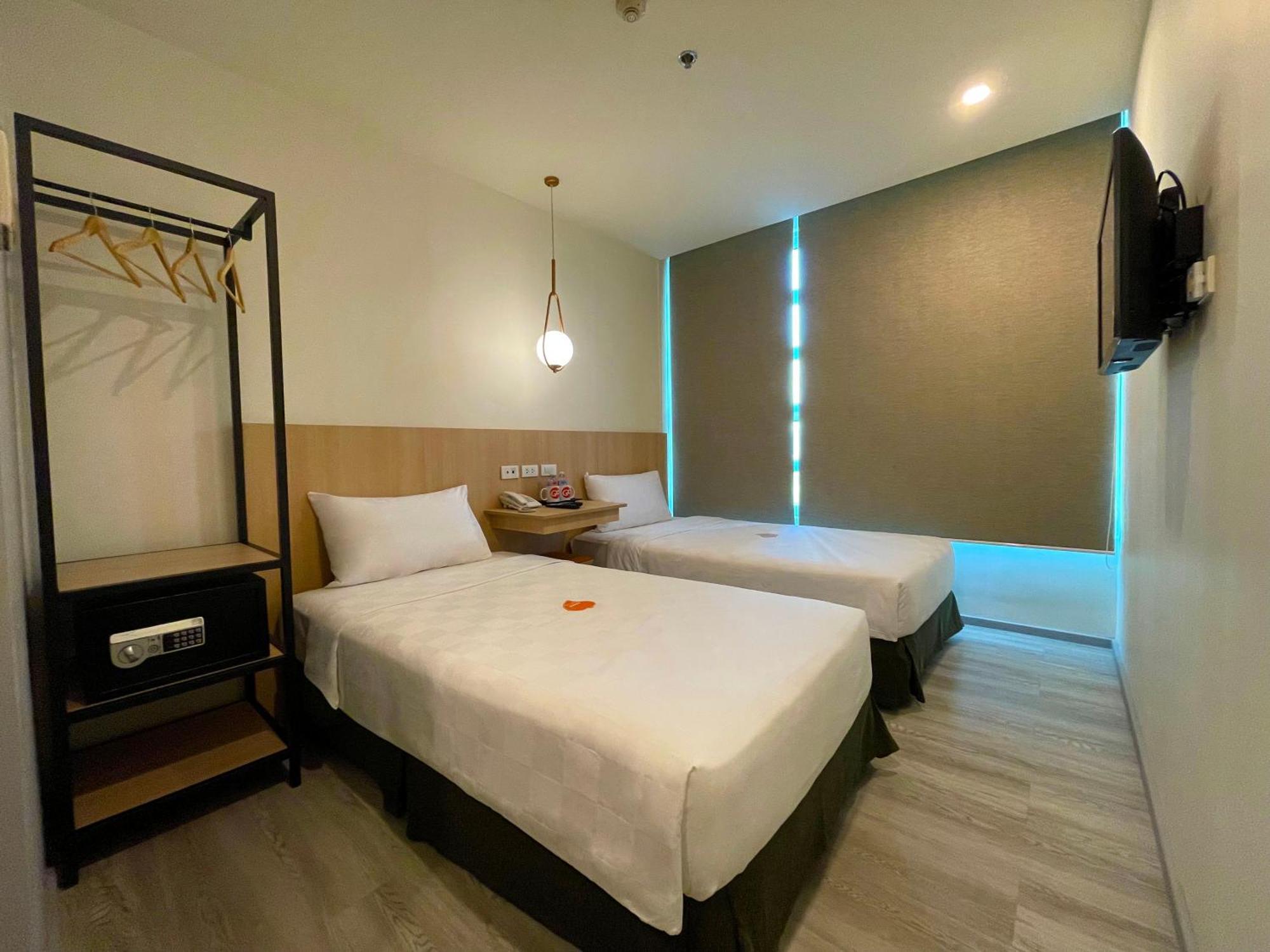 Go Hotels Plus Mandaluyong Ngoại thất bức ảnh