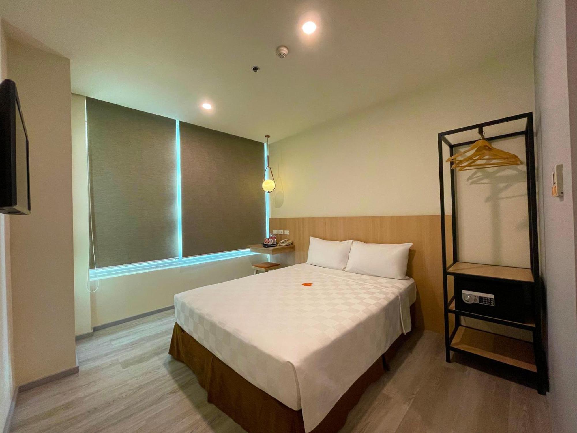 Go Hotels Plus Mandaluyong Ngoại thất bức ảnh